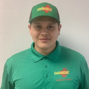 Luis Cortez - CarMedic technician in Kansas